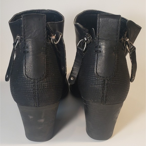 AP Women's Sz 8.5 Black Faux Leather Block Heel Side Zipper Ankle Bootie Boots - Picture 10 of 12